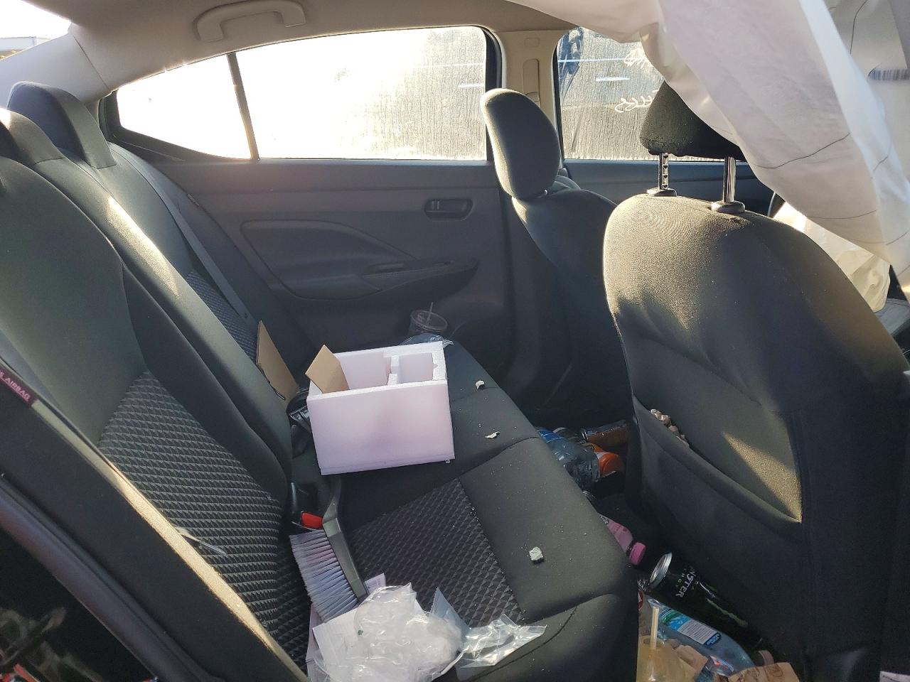 2021 NISSAN VERSA S photo 10