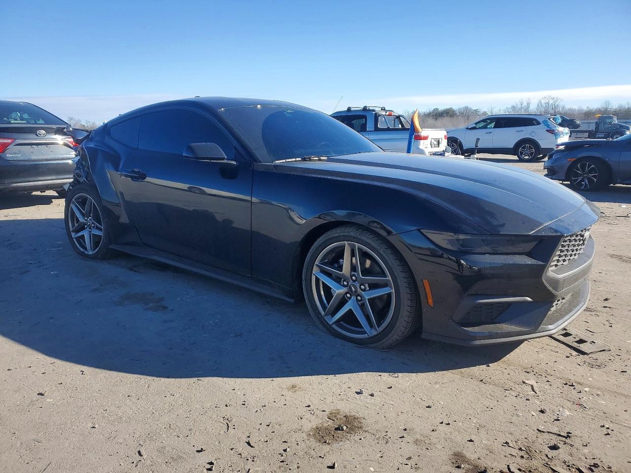 2025 FORD MUSTANG photo 4