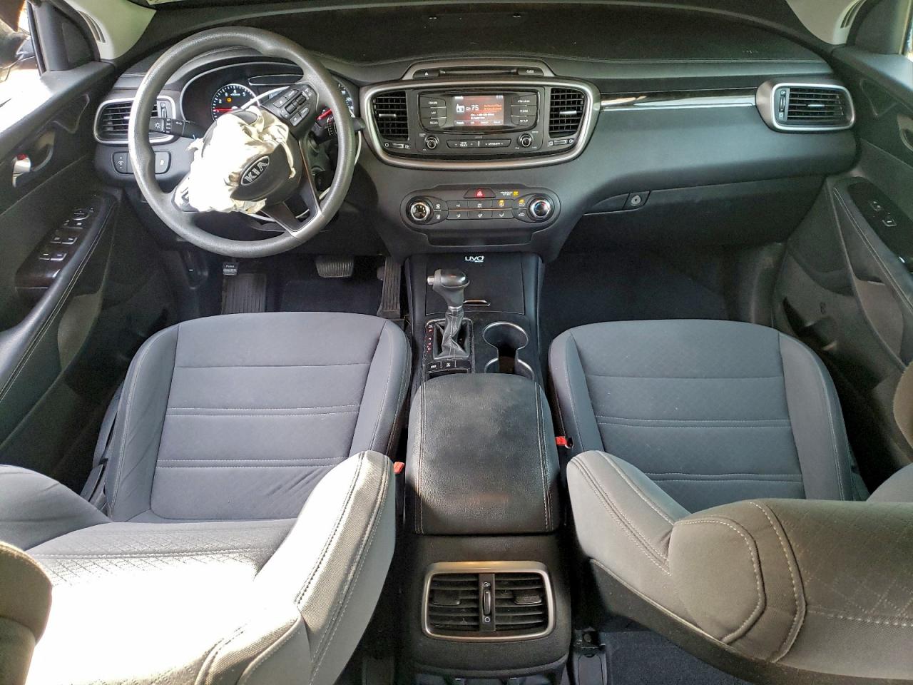 2016 KIA SORENTO LX photo 8