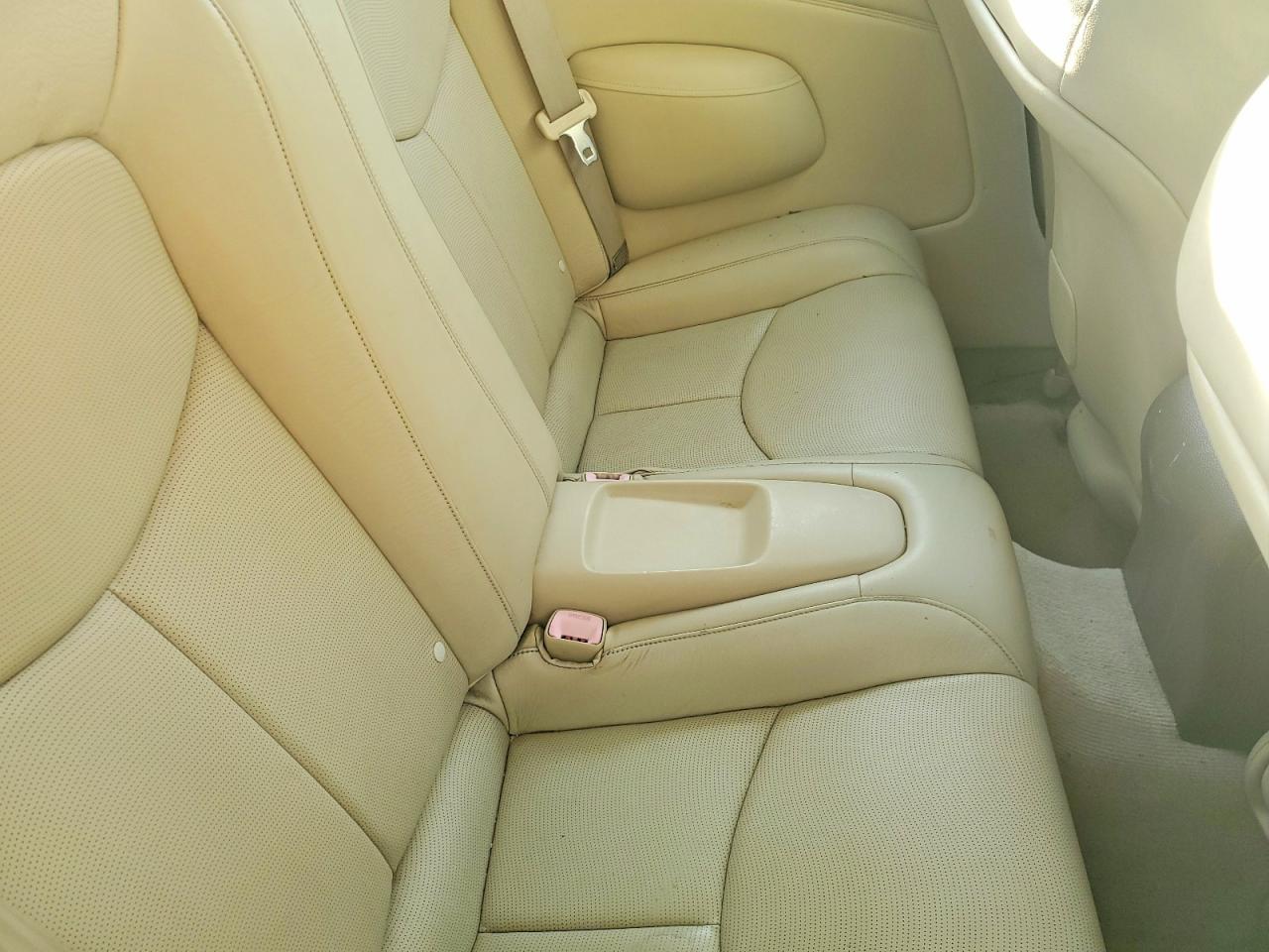 2010 INFINITI G37 BASE photo 10