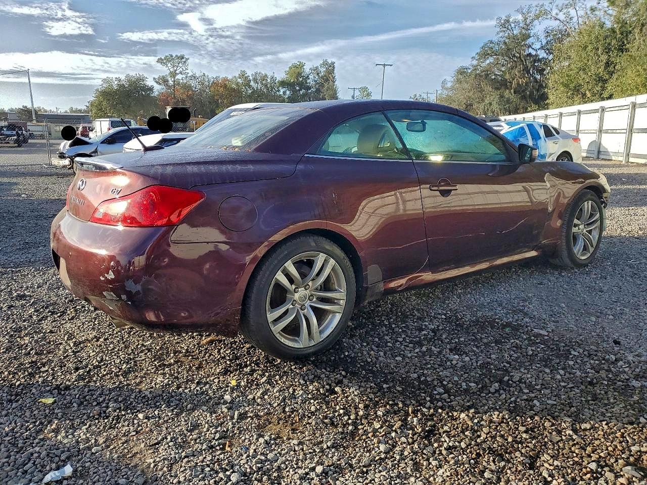2010 INFINITI G37 BASE photo 3
