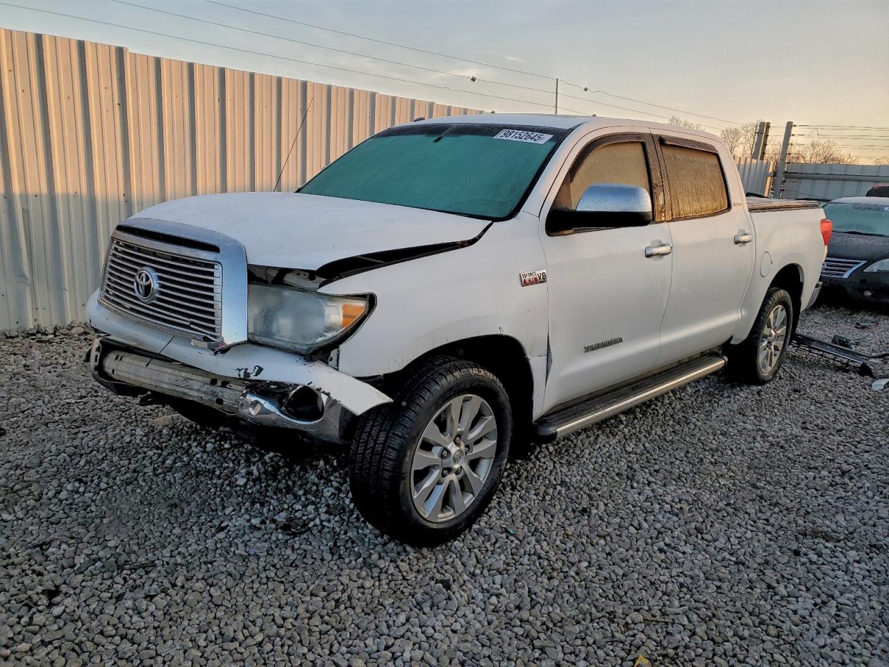 2013 TOYOTA TUNDRA
