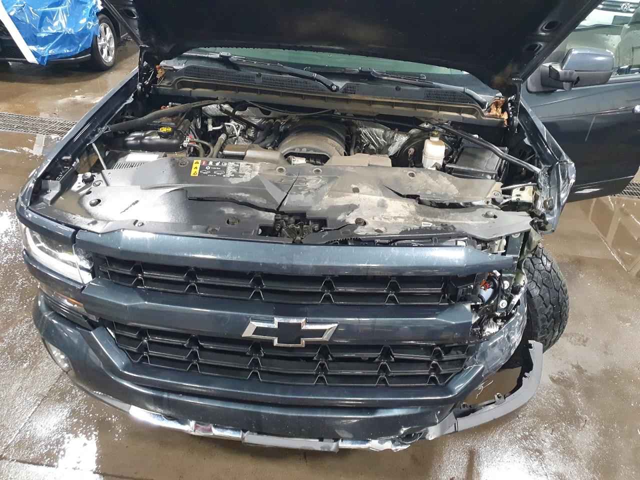 2017 CHEVROLET SILVERADO K1500 LT photo 11