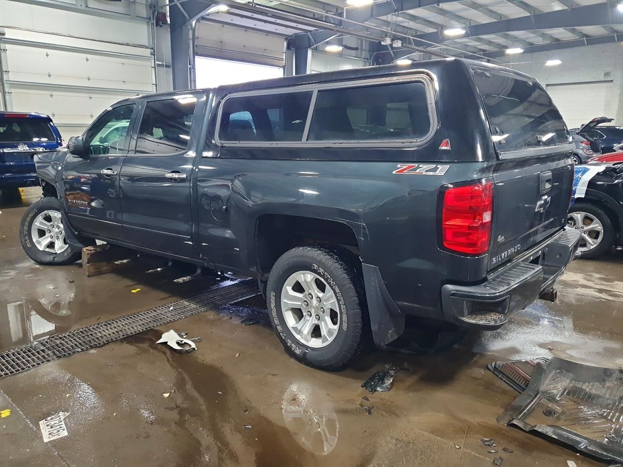 2017 CHEVROLET SILVERADO K1500 LT photo 2