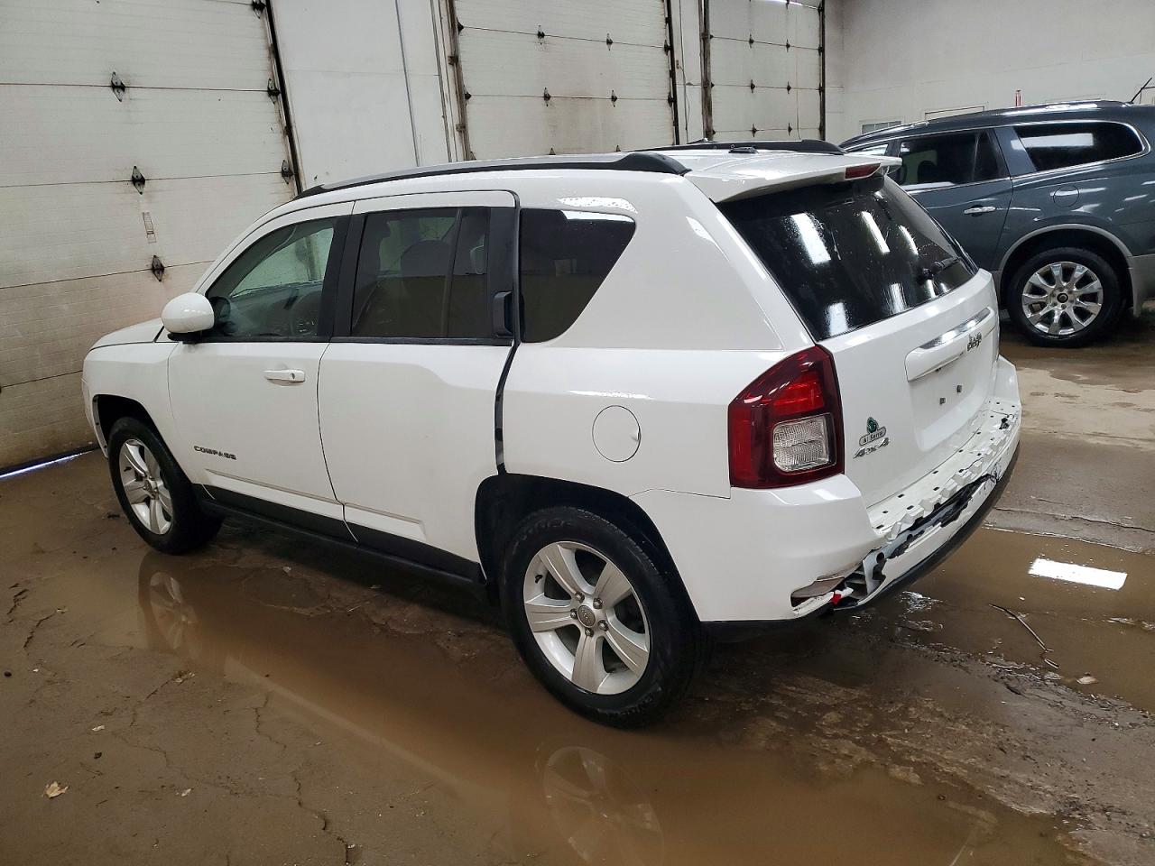 2017 JEEP COMPASS LATITUDE photo 2