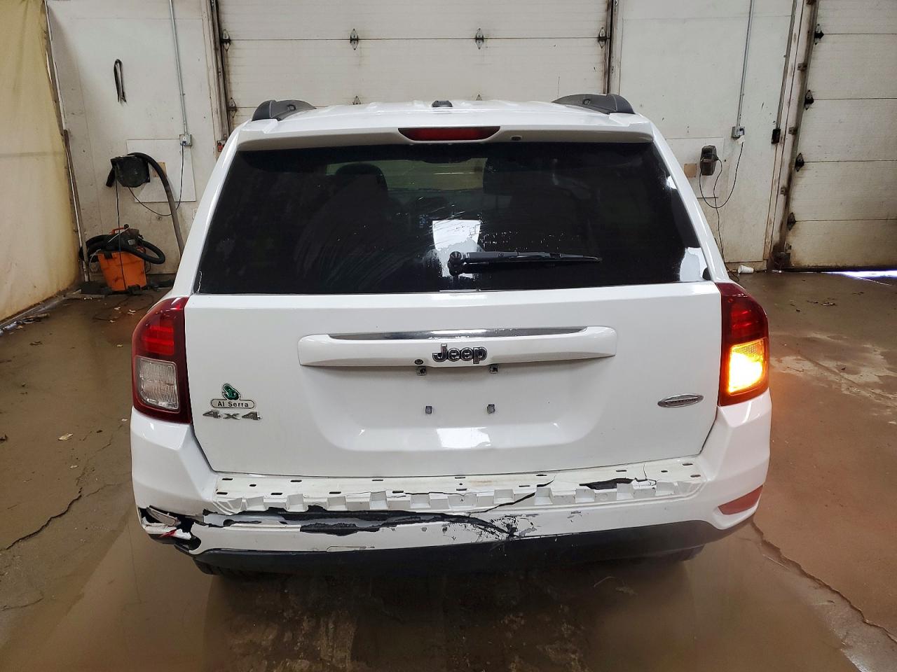 2017 JEEP COMPASS LATITUDE photo 6