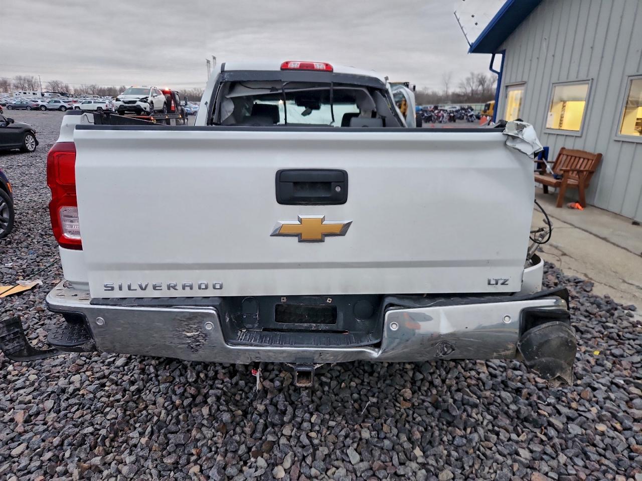 2018 CHEVROLET SILVERADO K1500 LTZ photo 6