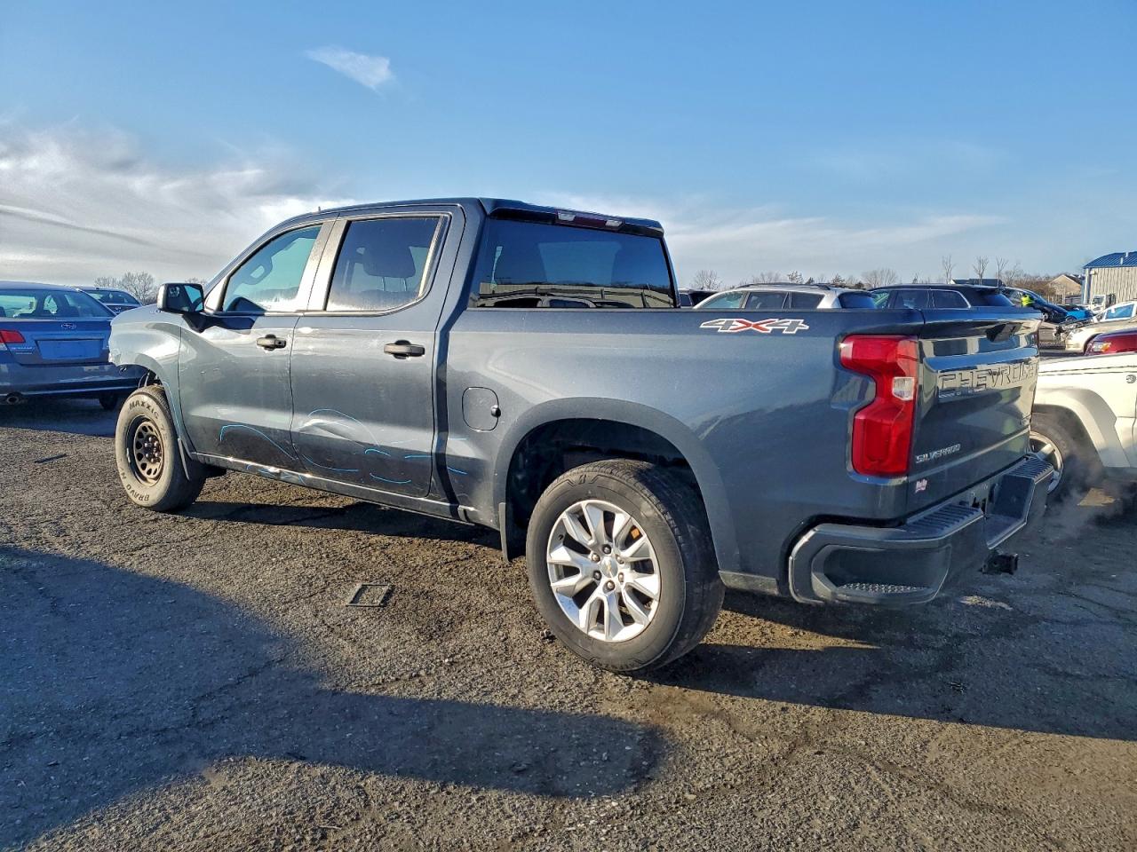 2020 CHEVROLET SILVERADO K1500 CUSTOM photo 2