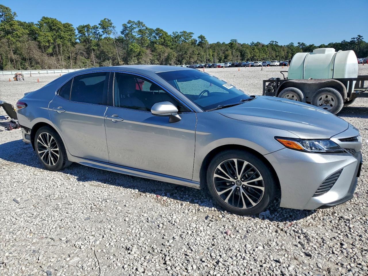 2019 TOYOTA CAMRY L photo 4