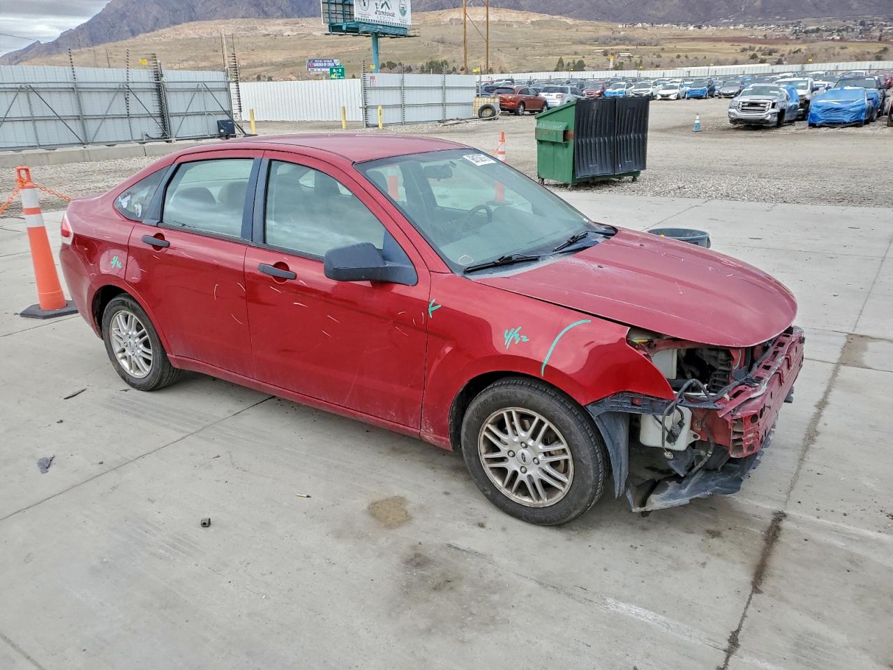 2009 FORD FOCUS SE photo 4