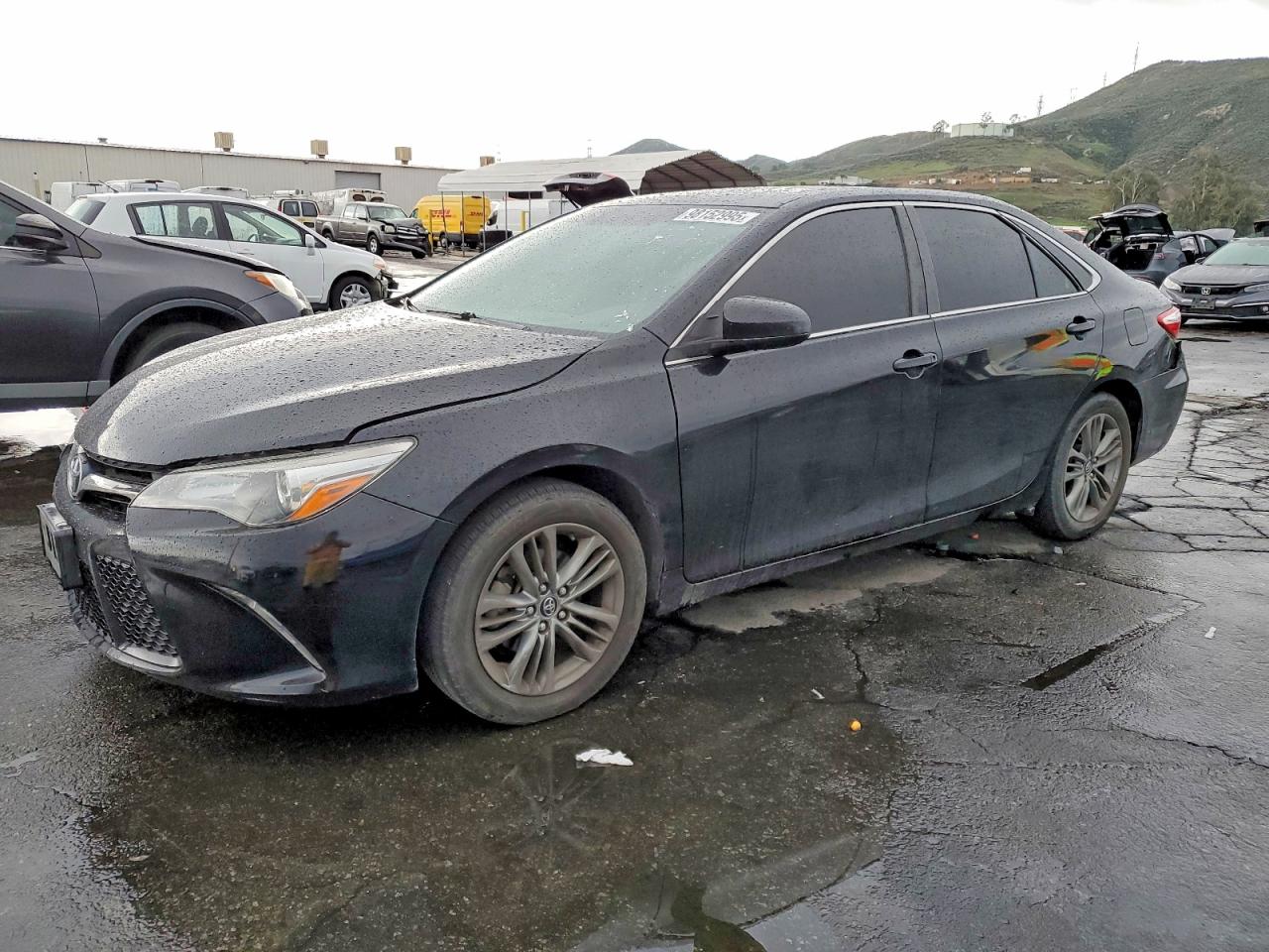 2017 TOYOTA CAMRY