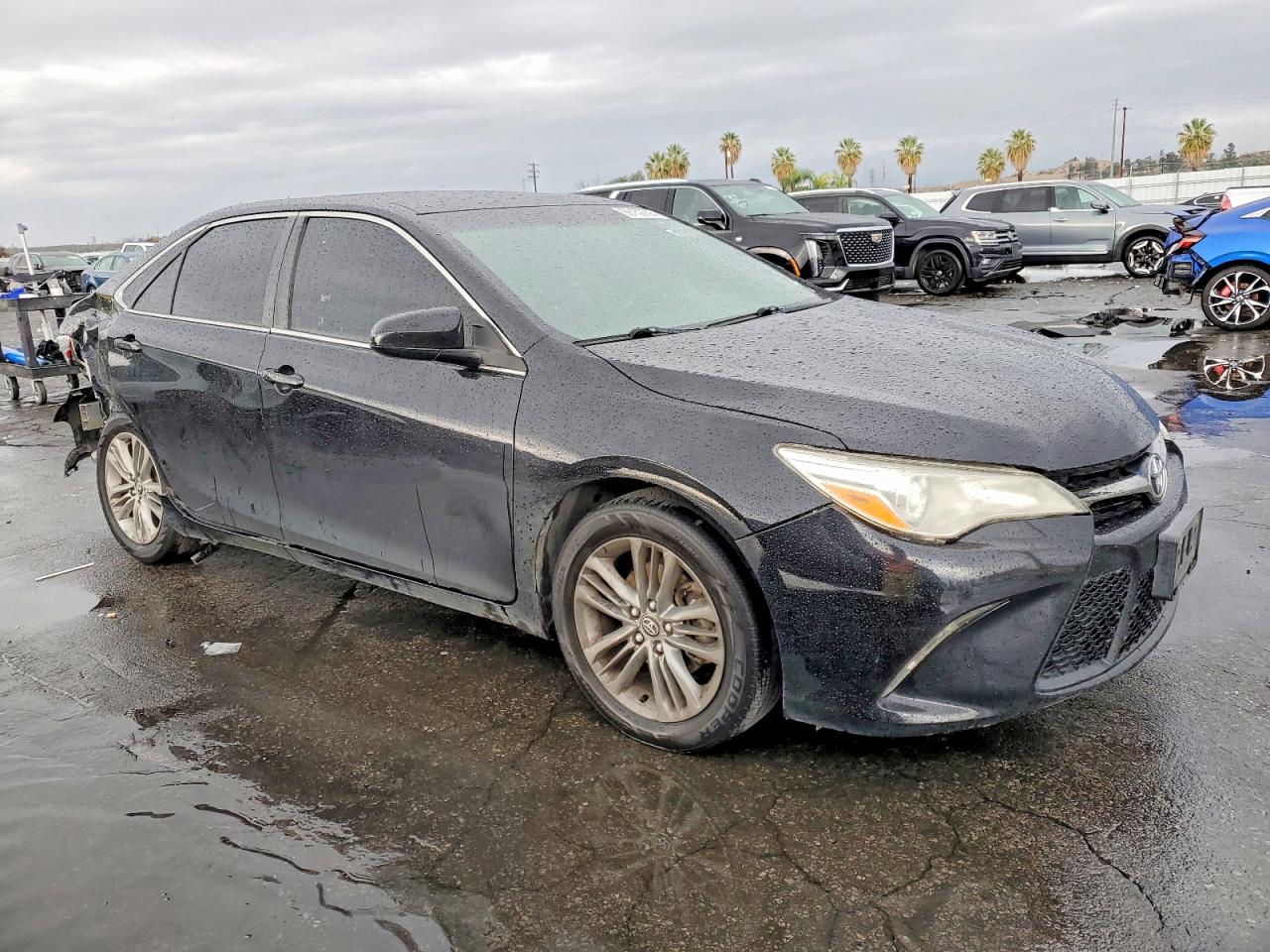 2017 TOYOTA CAMRY LE photo 4