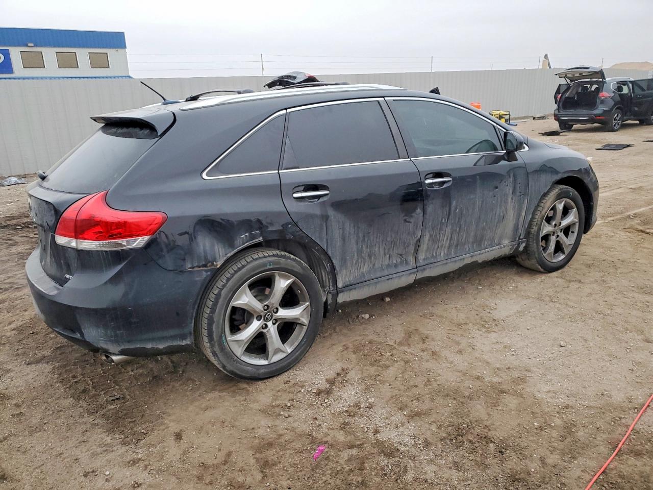 2009 TOYOTA VENZA photo 3
