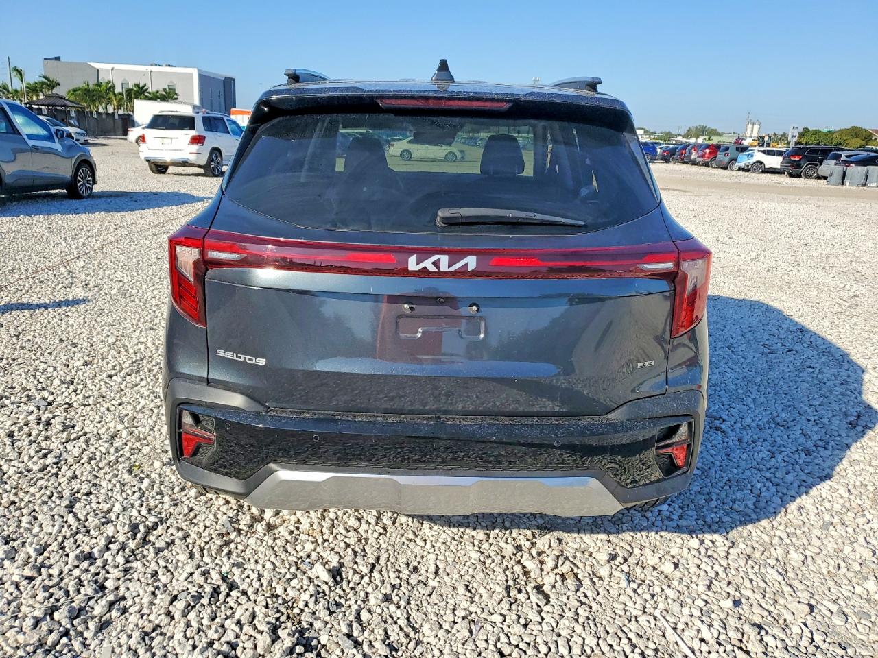 2025 KIA SELTOS SX photo 6