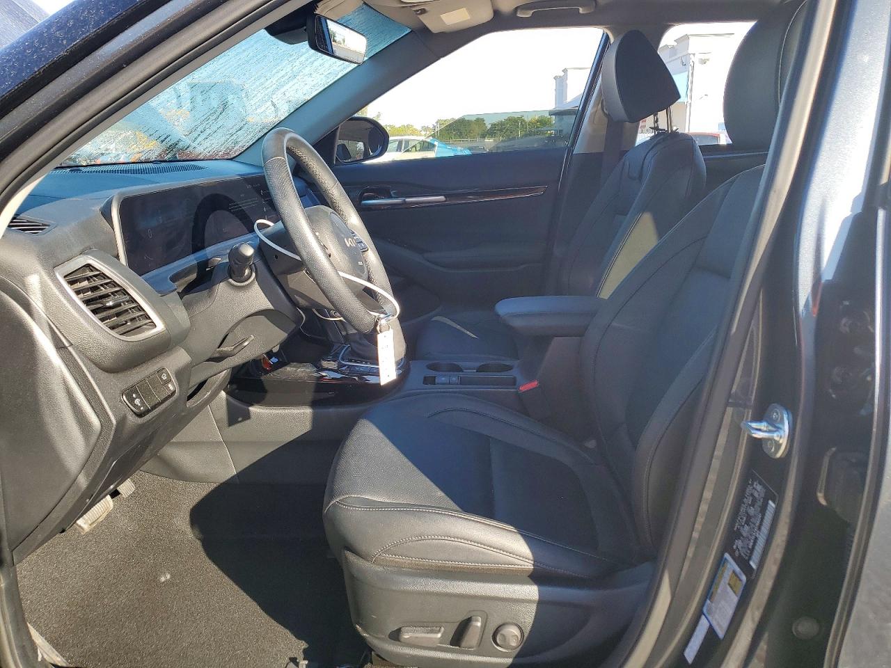 2025 KIA SELTOS SX photo 7