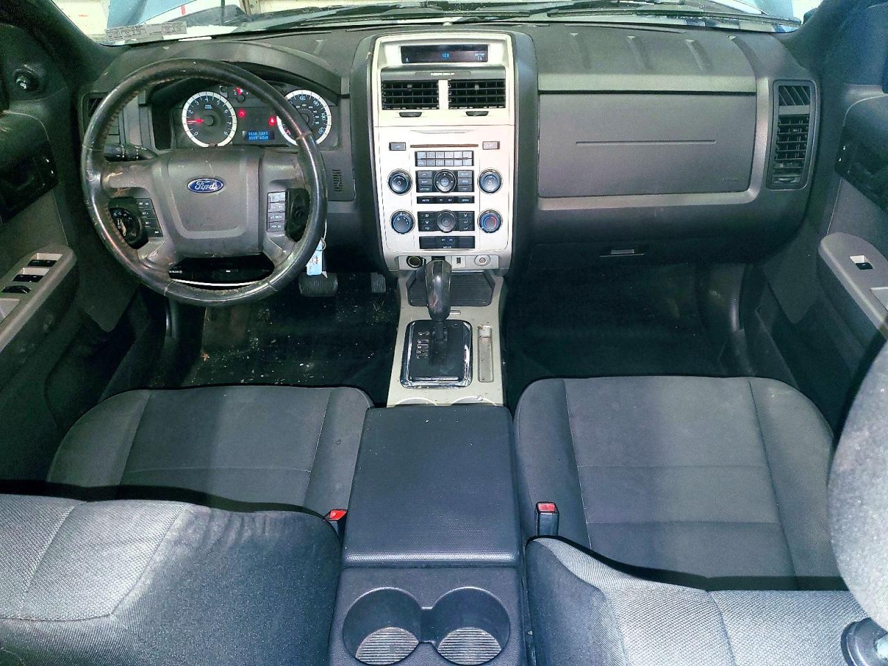 2012 FORD ESCAPE XLT photo 8