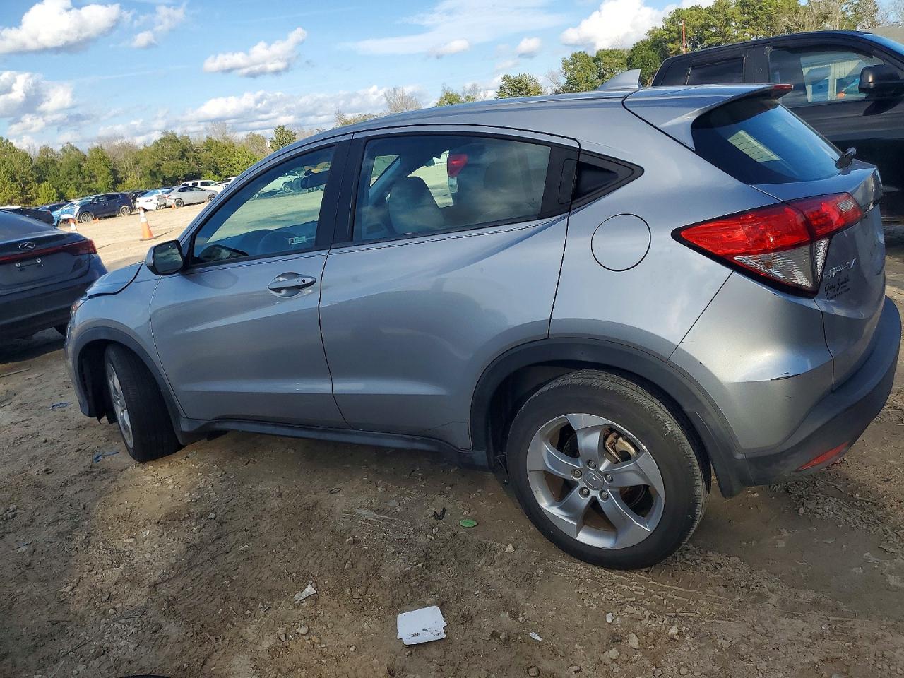 2019 HONDA HR-V LX photo 2