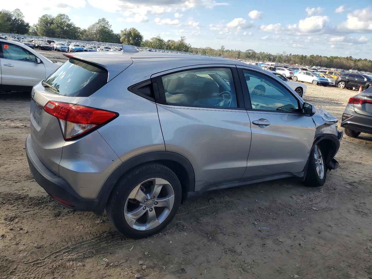 2019 HONDA HR-V LX photo 3