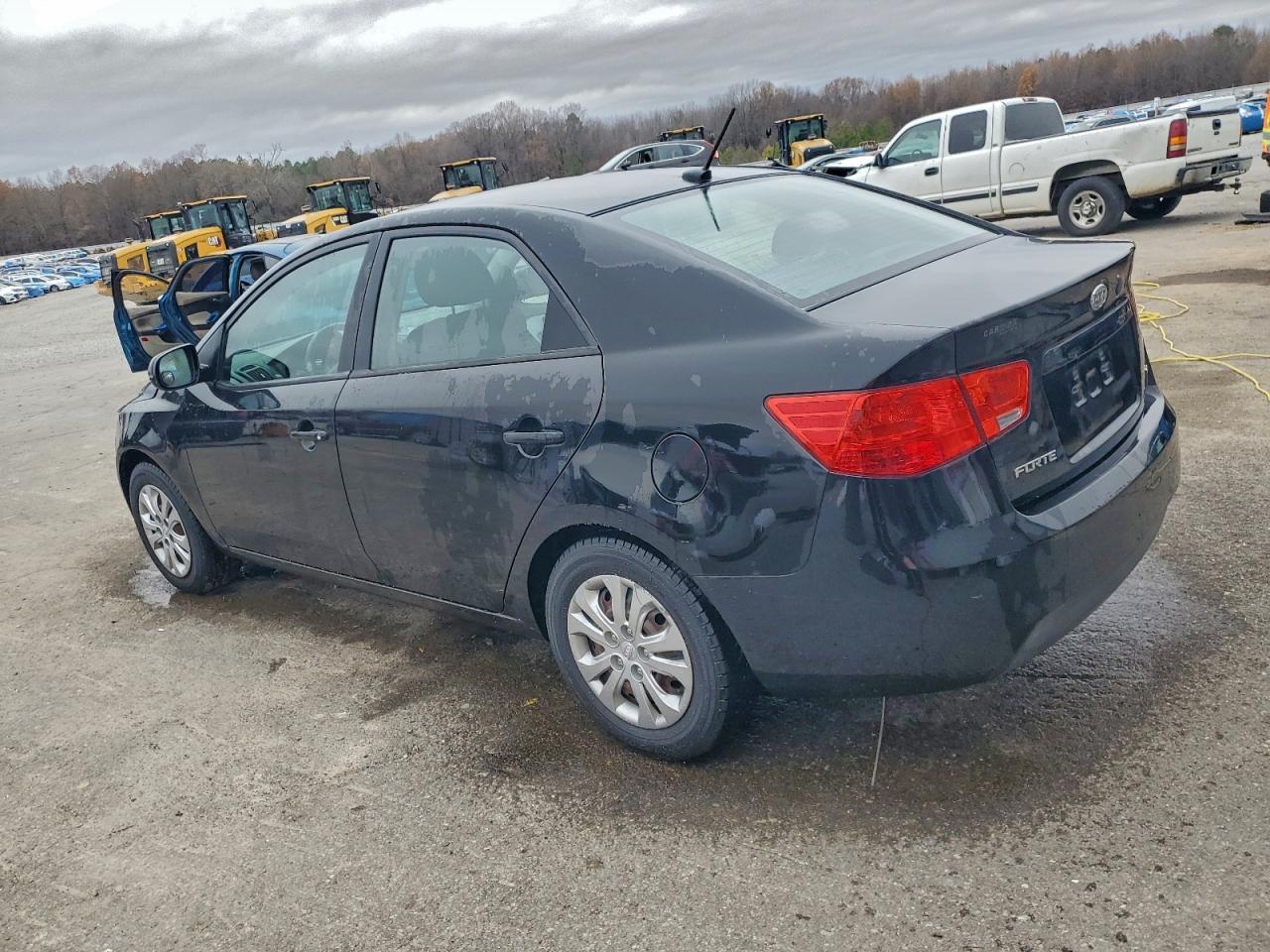 2013 KIA FORTE EX photo 2