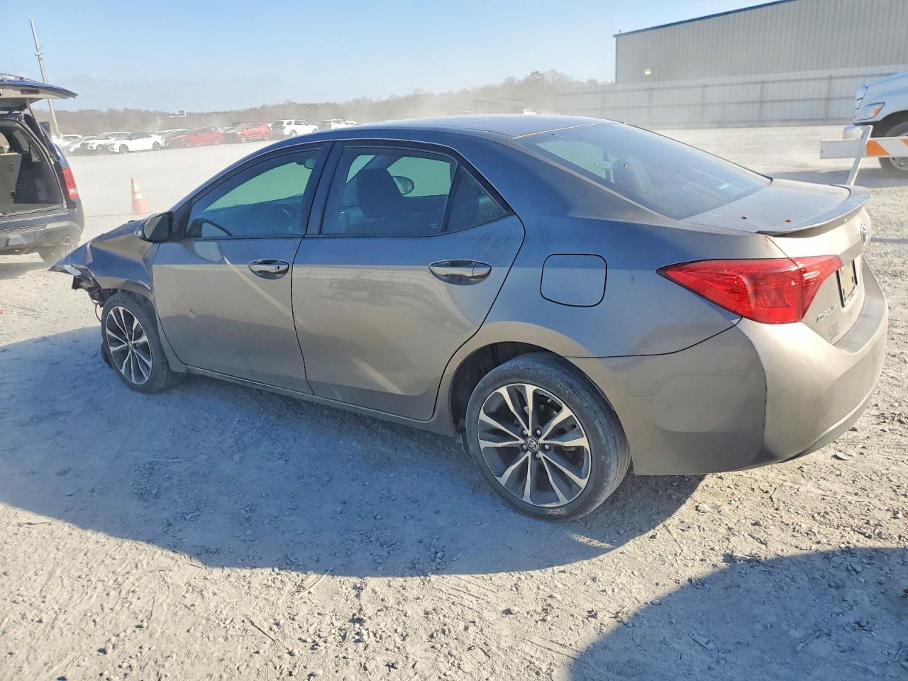 2017 TOYOTA COROLLA L photo 2