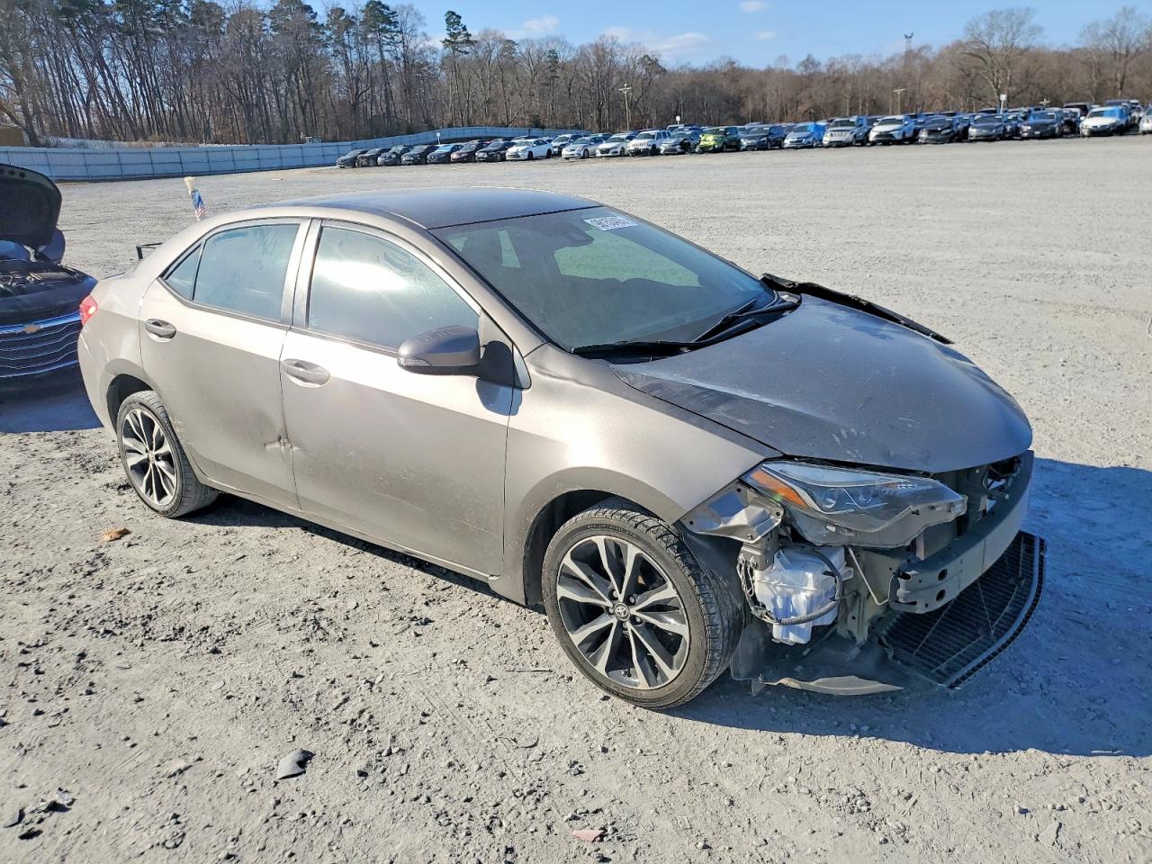 2017 TOYOTA COROLLA L photo 4