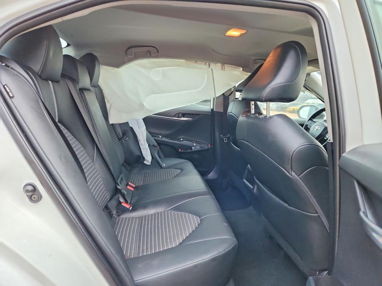 2022 TOYOTA CAMRY SE photo 19