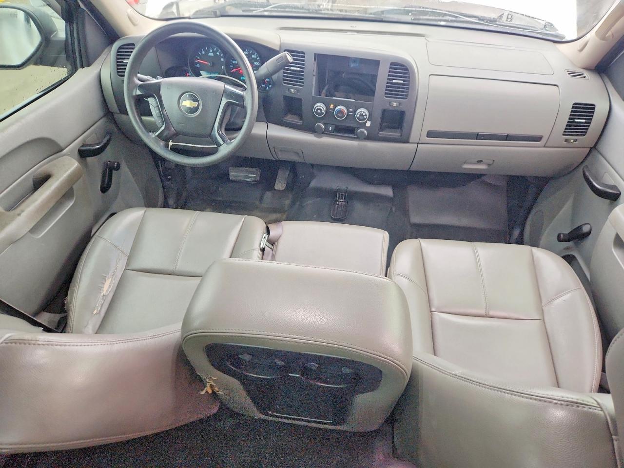 2013 CHEVROLET SILVERADO C1500 photo 8
