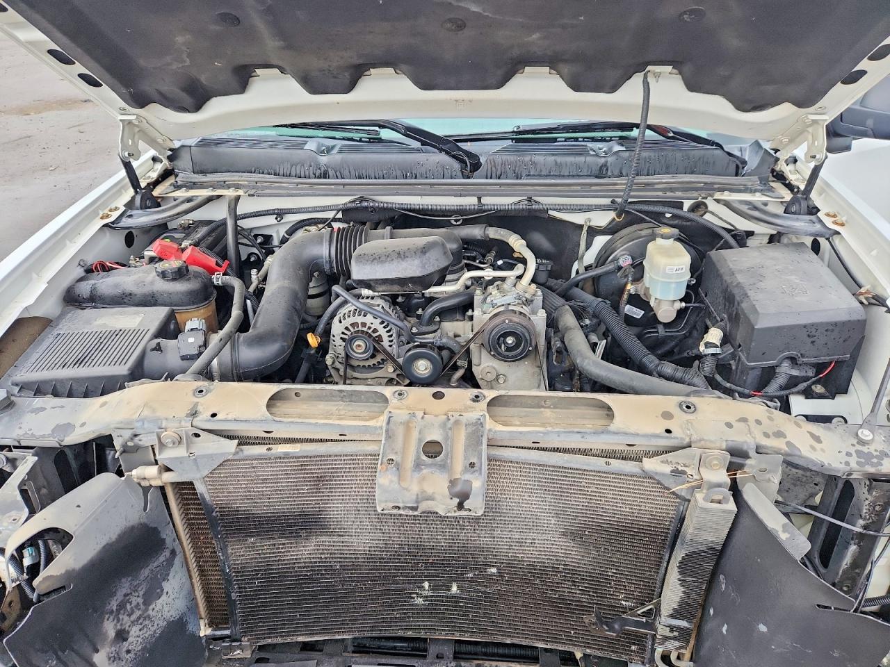 2013 CHEVROLET SILVERADO C1500 photo 11