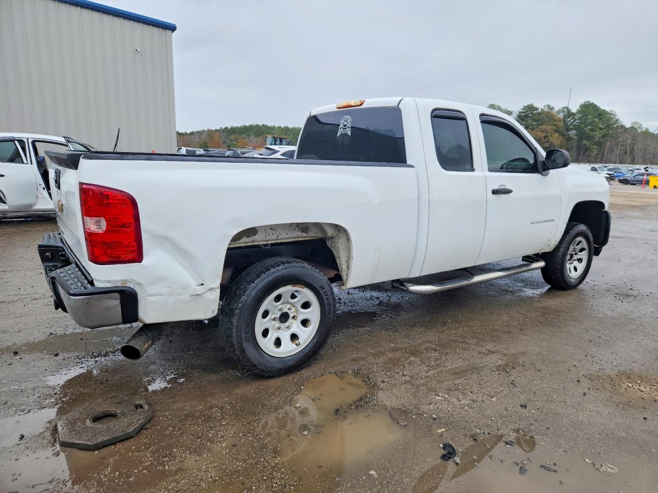 2013 CHEVROLET SILVERADO C1500 photo 3
