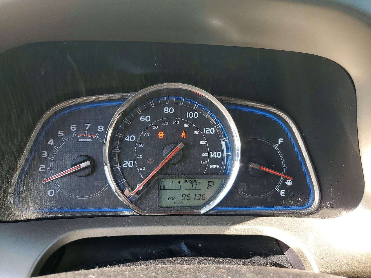2014 TOYOTA RAV4 LIMITED photo 9