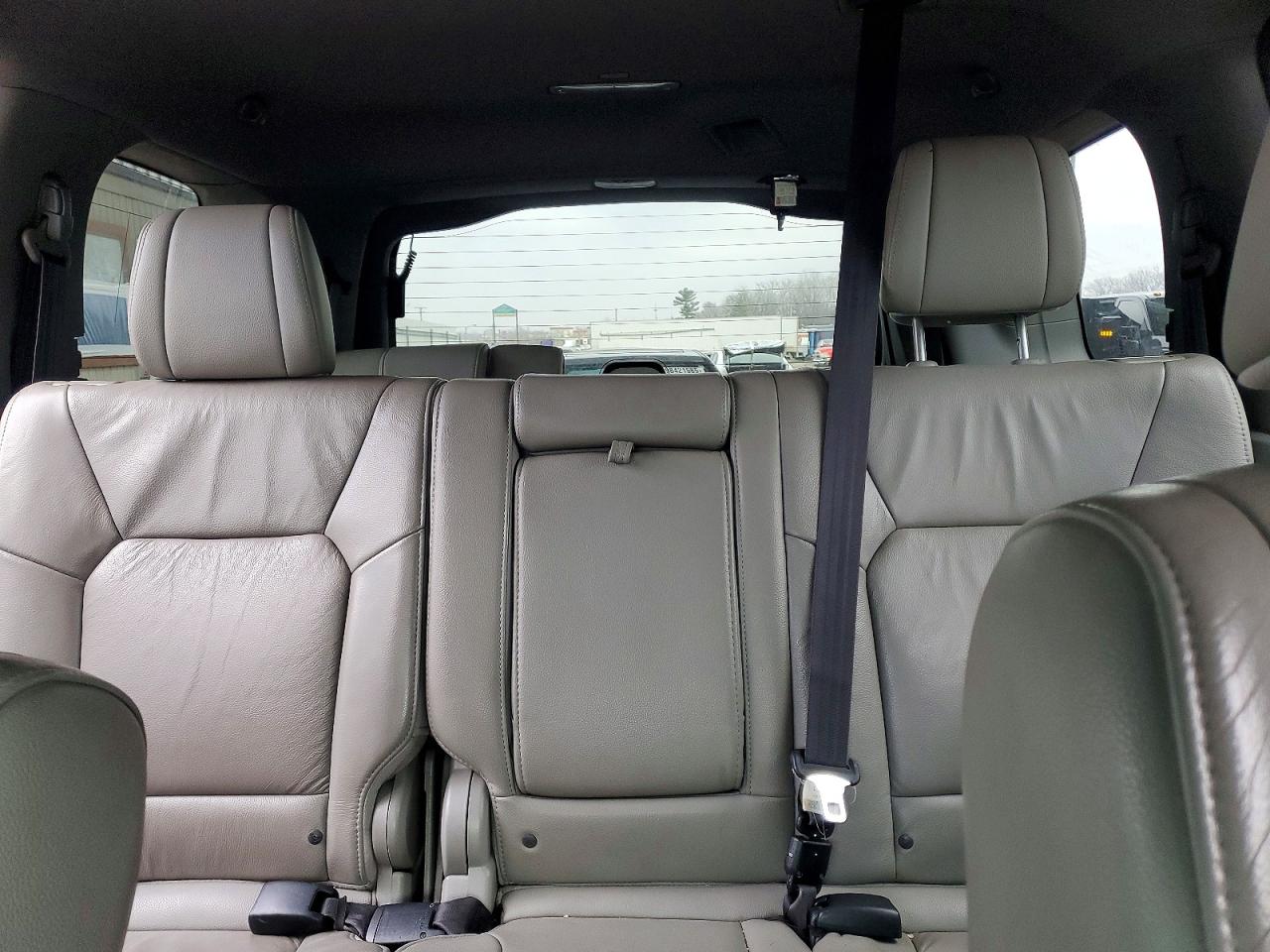 2015 HONDA PILOT EXL photo 10