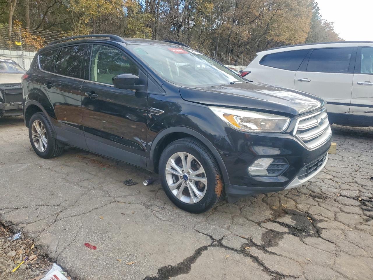 2018 FORD ESCAPE SE photo 4