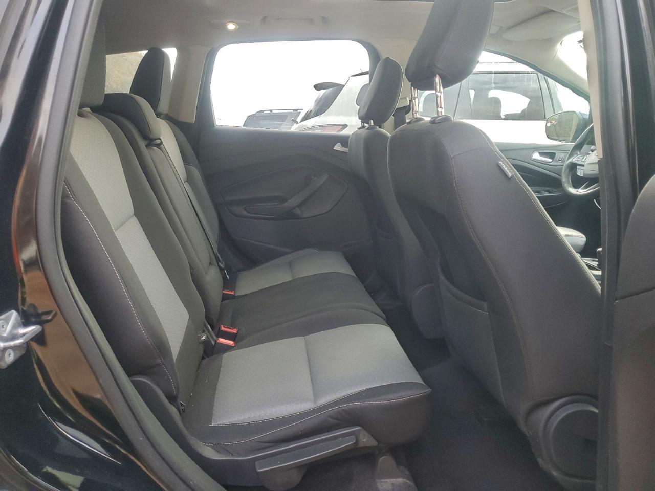 2018 FORD ESCAPE SE photo 10