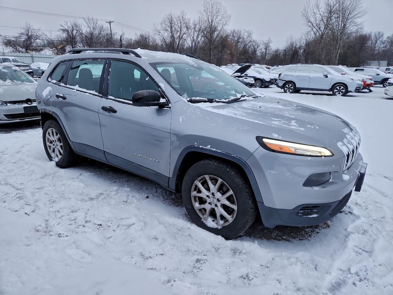 2016 JEEP CHEROKEE SPORT photo 4