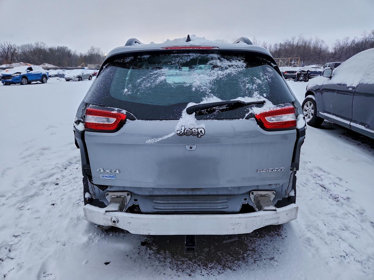 2016 JEEP CHEROKEE SPORT photo 6