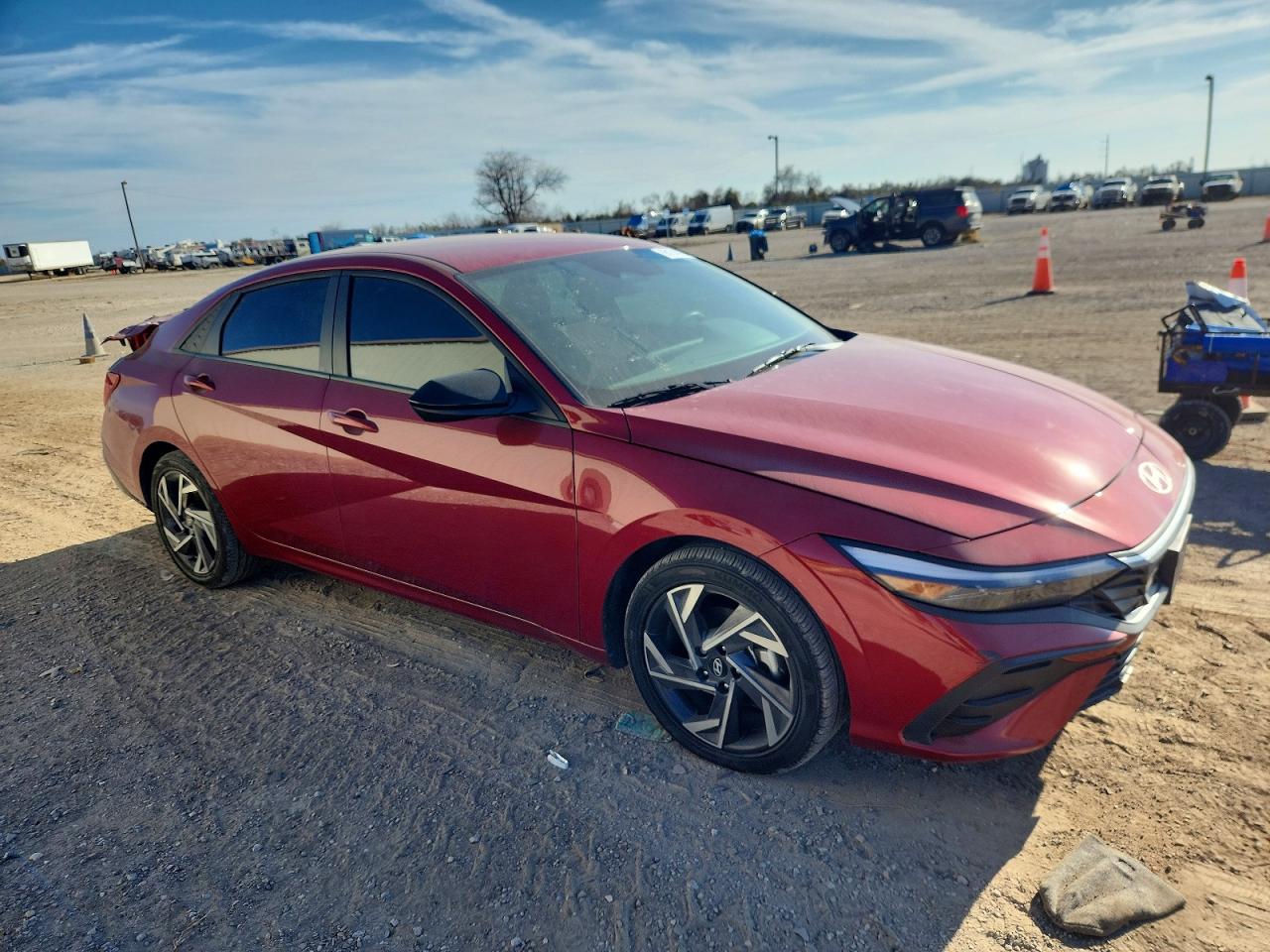 2025 HYUNDAI ELANTRA SEL SPORT photo 4