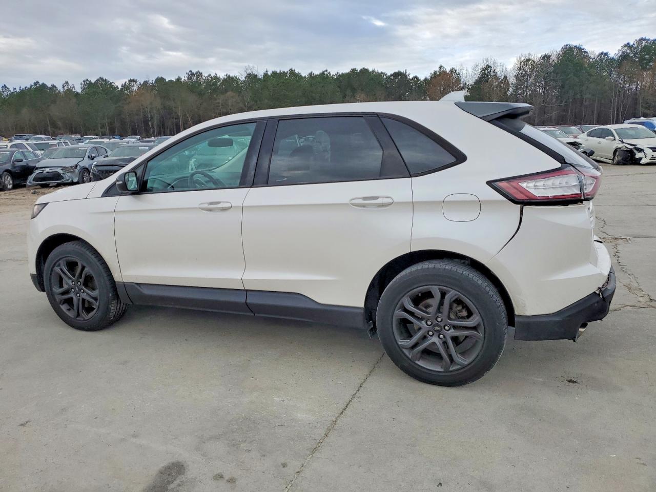 2018 FORD EDGE SEL photo 2