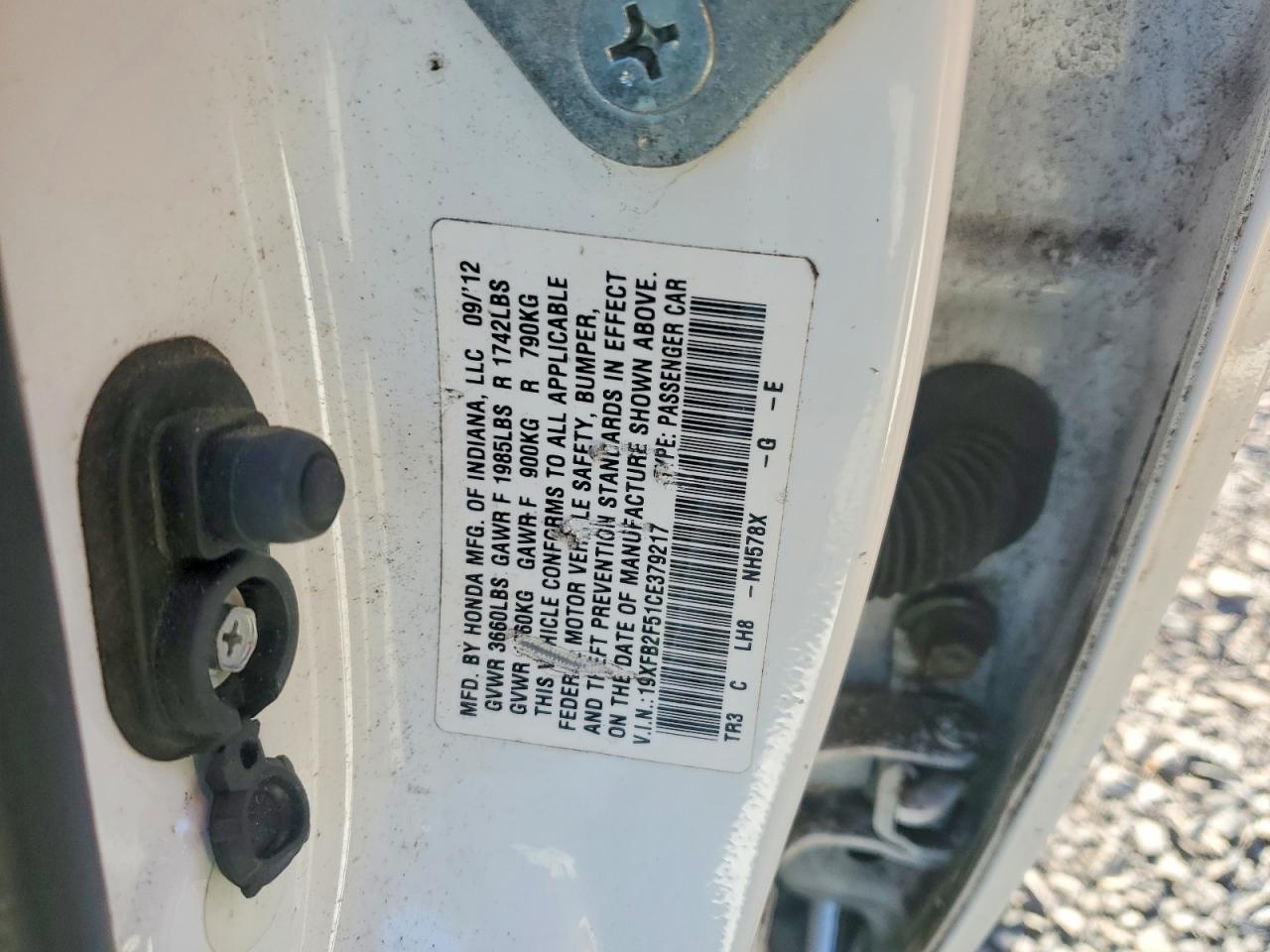 2012 HONDA CIVIC LX photo 12