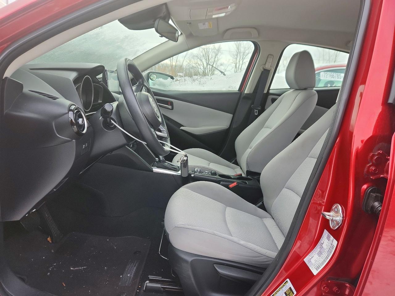 2019 TOYOTA YARIS L photo 7