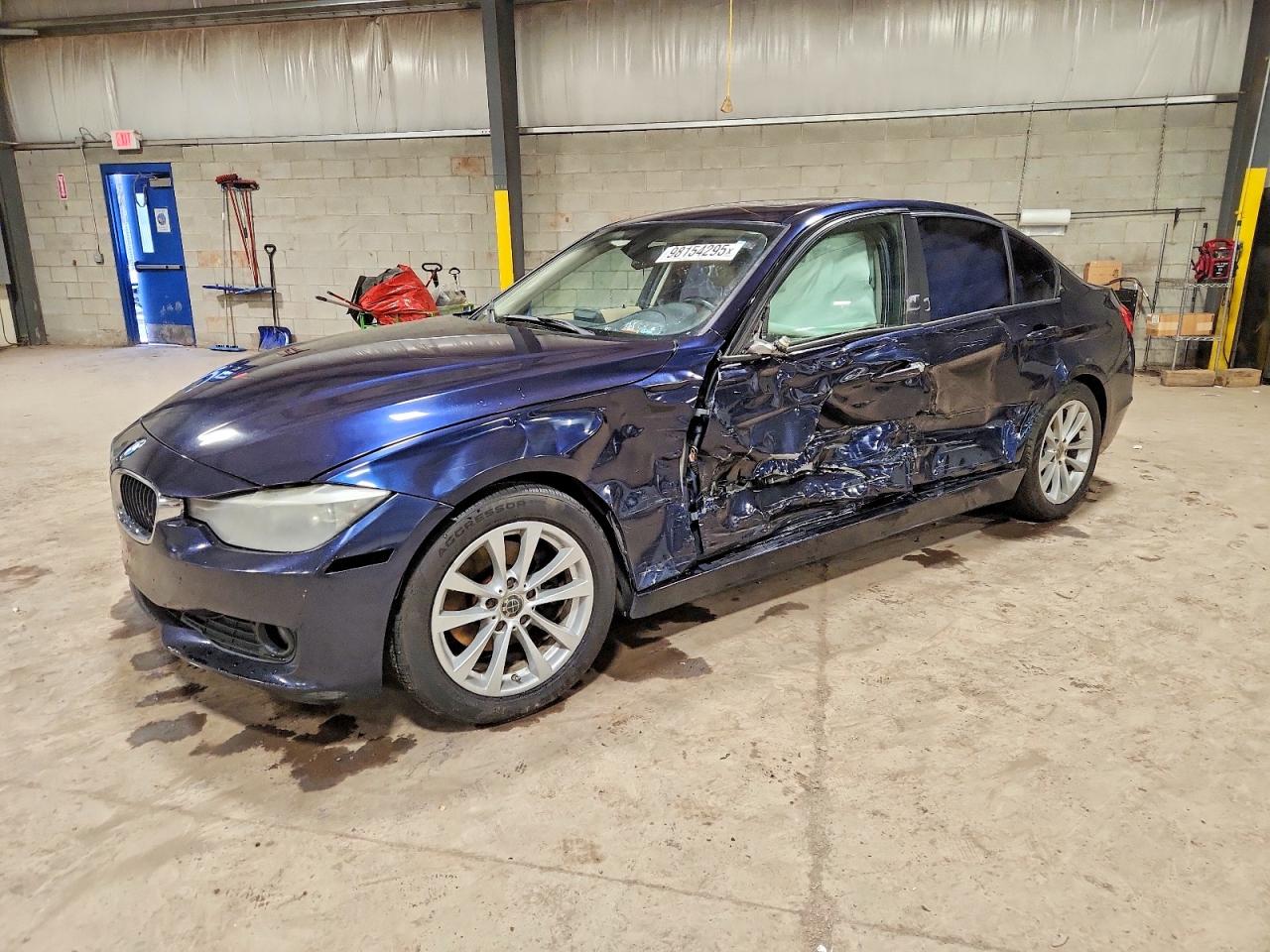 2014 BMW 320