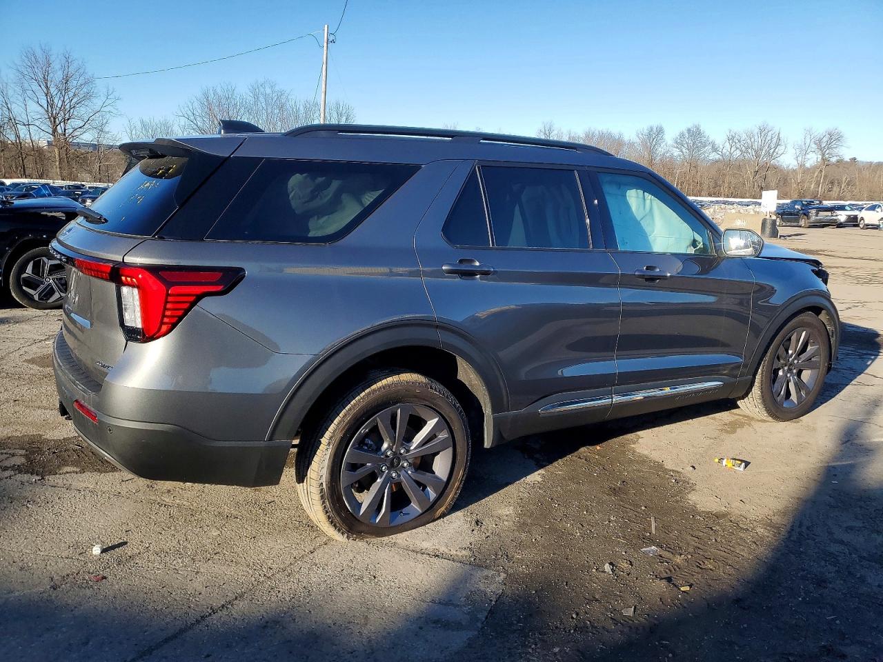 2025 FORD EXPLORER ACTIVE photo 3