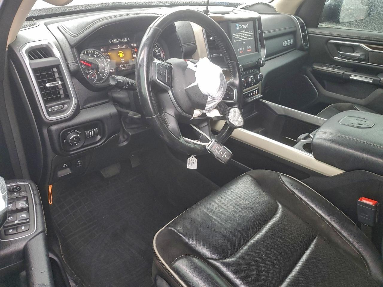 2021 RAM 1500 LARAMIE photo 22