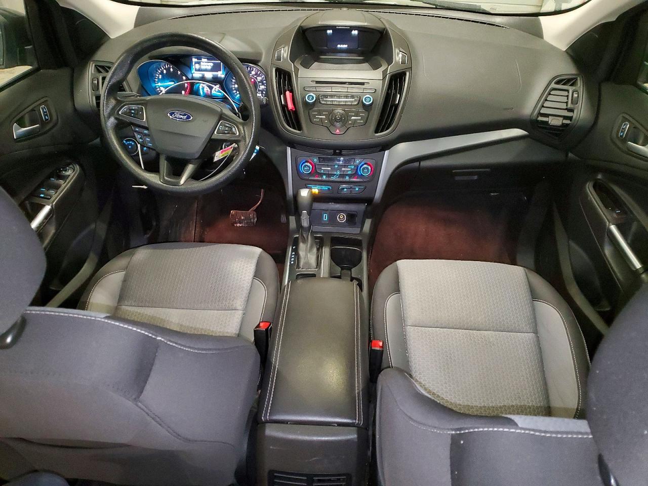 2017 FORD ESCAPE SE photo 8