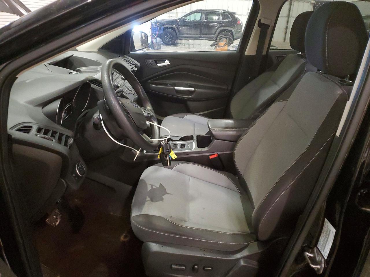 2017 FORD ESCAPE SE photo 7
