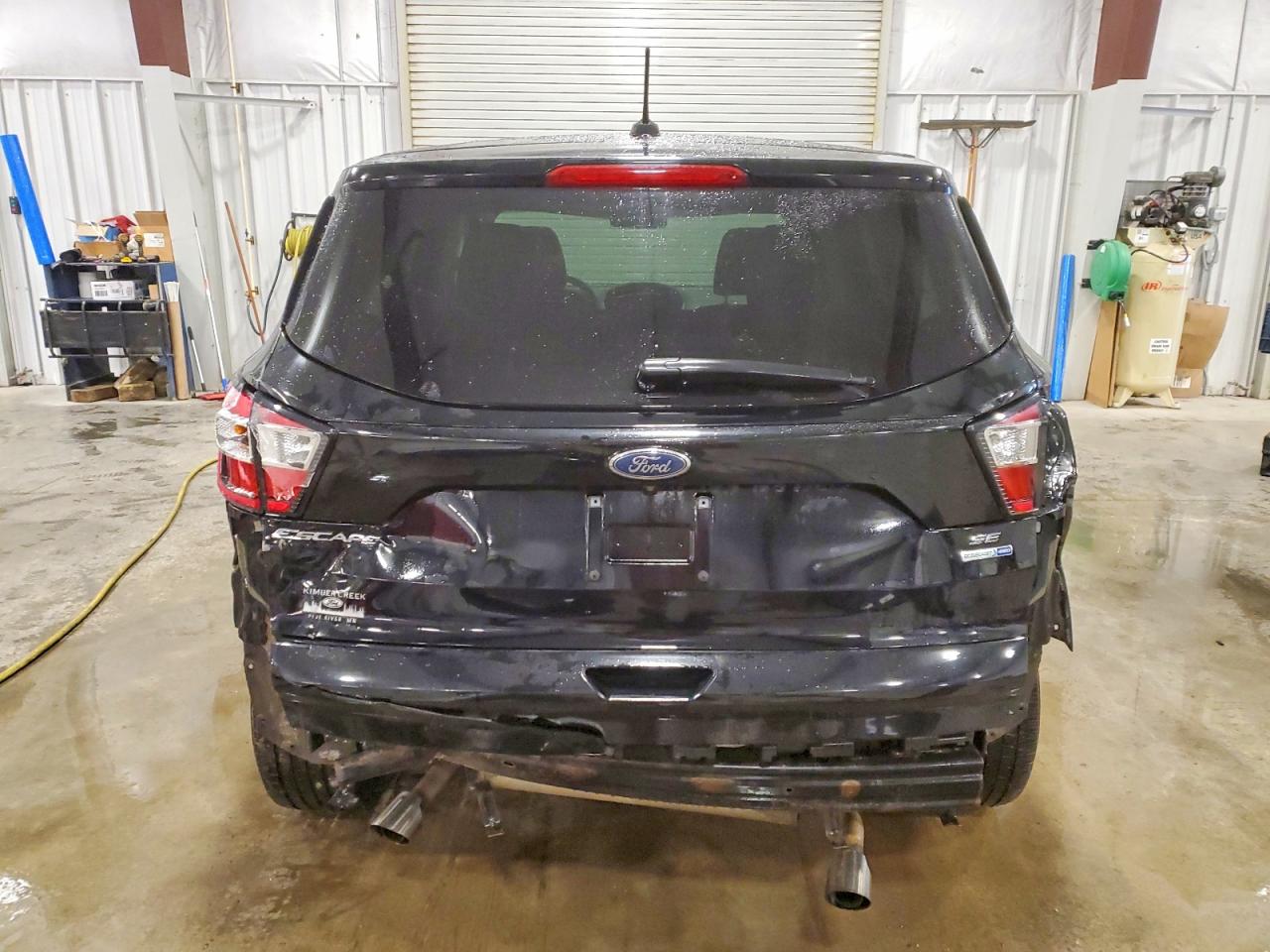 2017 FORD ESCAPE SE photo 6