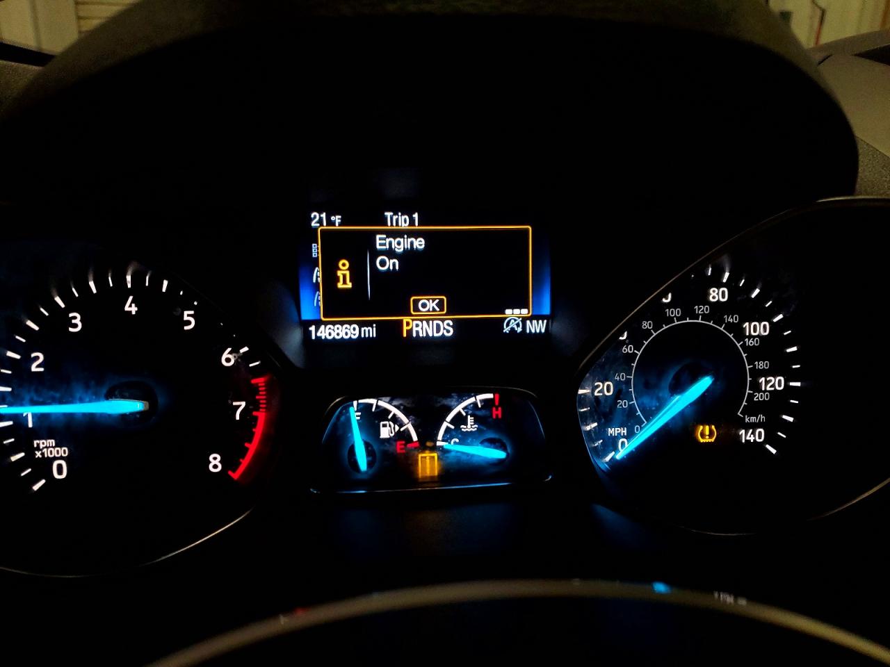 2017 FORD ESCAPE SE photo 9
