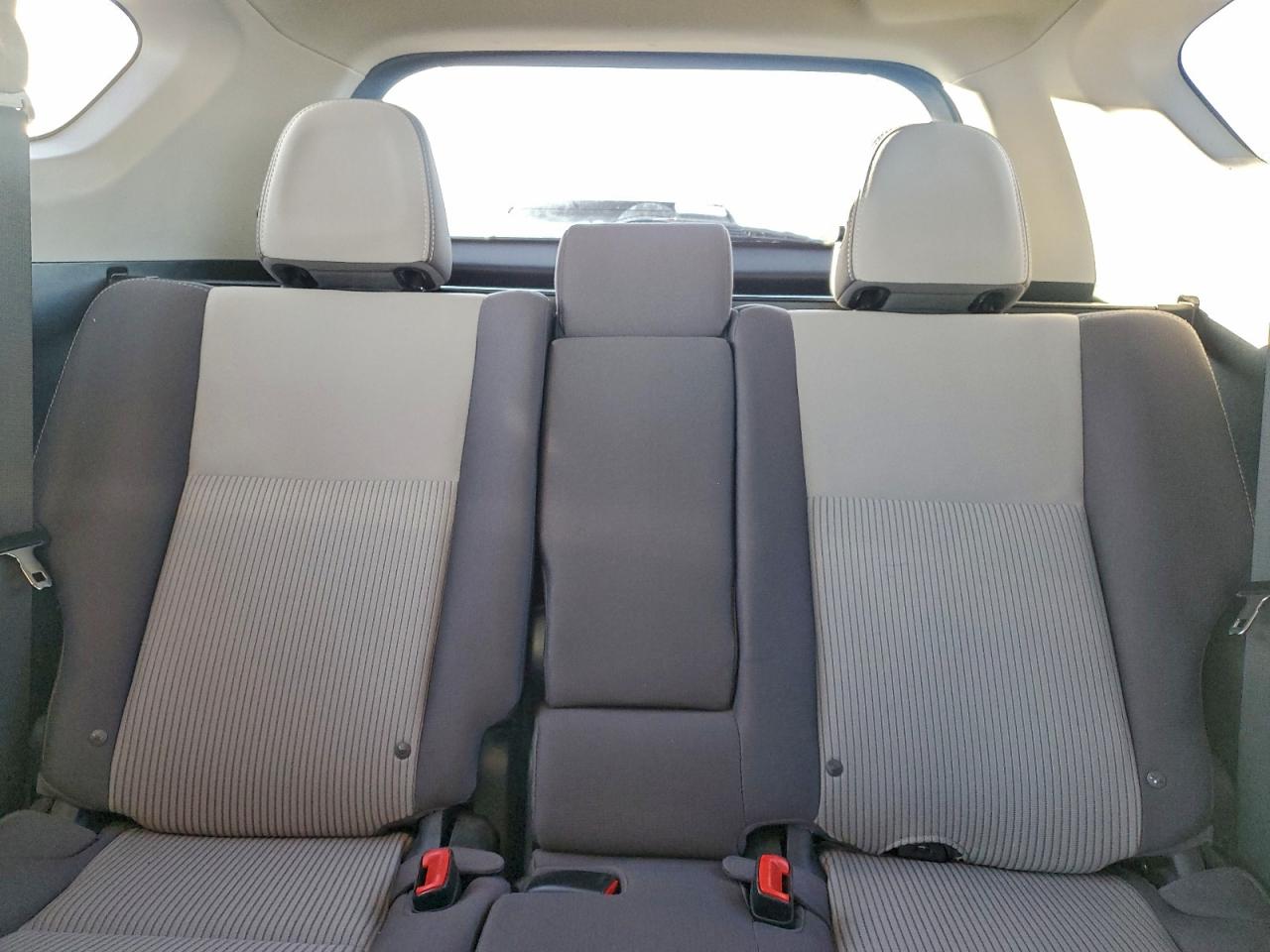 2014 TOYOTA RAV4 XLE photo 10