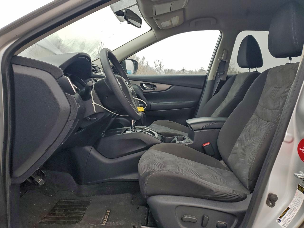 2016 NISSAN ROGUE S photo 7