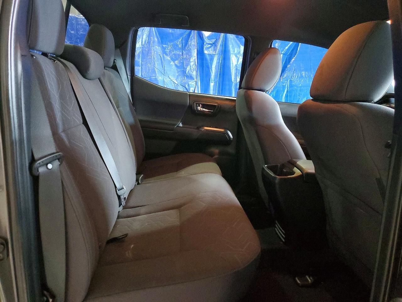 2017 TOYOTA TACOMA DOUBLE CAB photo 28