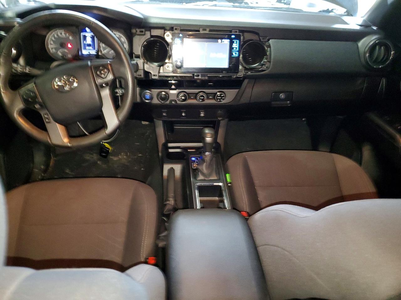 2017 TOYOTA TACOMA DOUBLE CAB photo 22
